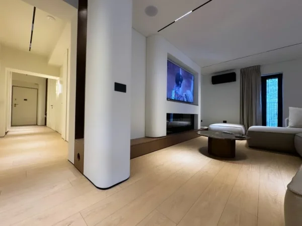 Tirane, shitet apartament 3+1 Kati 4, 146 m² 700.000 € (Pas Presidences)