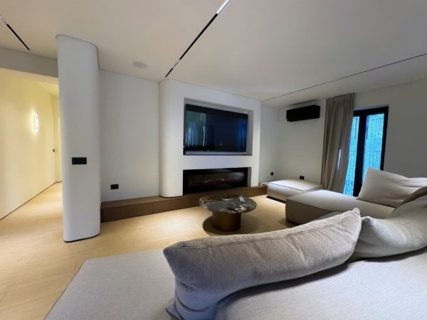 Tirane, shitet apartament 3+1 Kati 4, 146 m² 700.000 € (Pas Presidences)