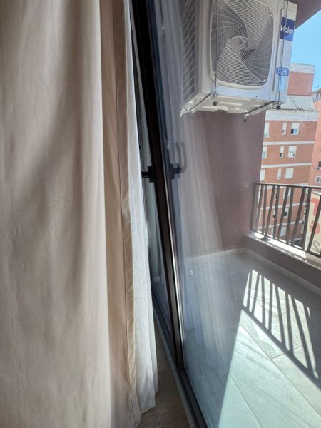 Tirane, jepet me qera apartament 2+1+2+Post Parkimi , Kati 4, 110 m² 1.200 € (Rruga Kavajes , Prane Spitalit Gjerman)