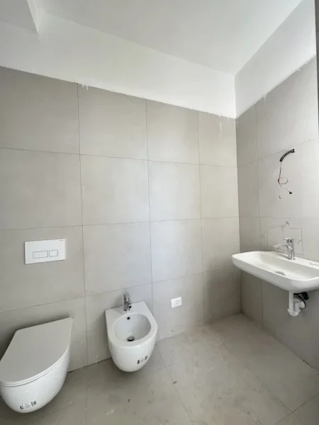 Tirane, shitet apartament Kati 2, 117 m² 300.000 € 