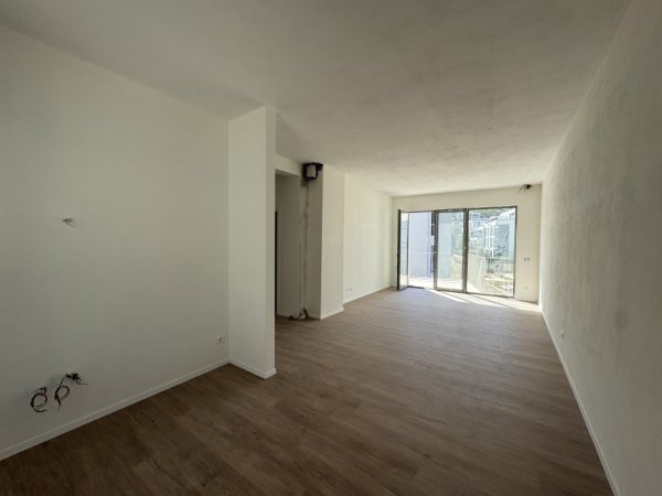 Tirane, shitet apartament Kati 2, 117 m² 300.000 € 
