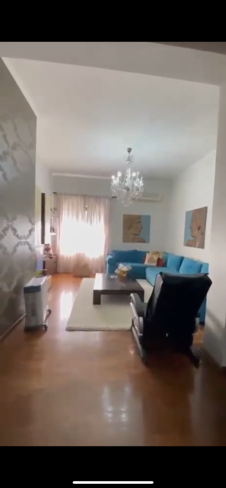 Tirane, jepet me qera apartament 2+1 Kati 4, 300 m² 1.000 € (Rruga e Dibres)