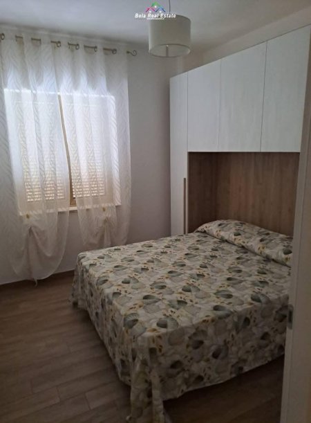 Tirane, jepet me qera apartament 2+1 Kati 2, 110 m² 1.100 € (liqeni i thate)