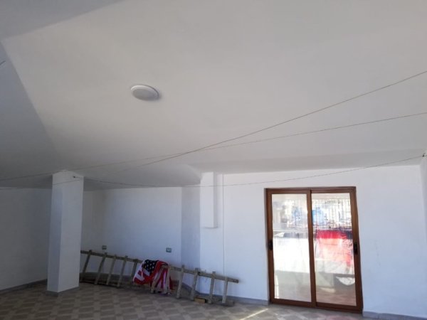 Tirane, jepet me qera Vile 3 Katshe , 725 m² 3.200 € (Selite (VR005))