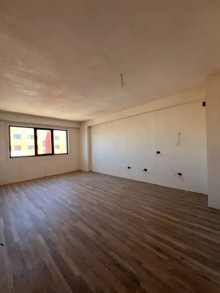 Tirane, shitet apartament 1+1 Kati 8, 81 m² 110.000 € (Urban Gate)