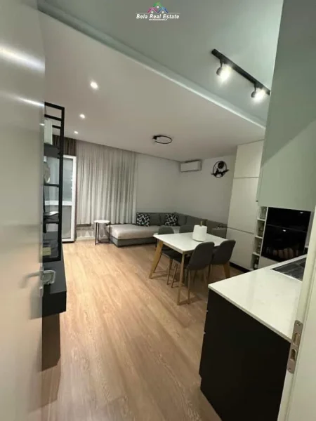 Tirane, jepet me qera apartament 1+1+Ballkon Kati 6, 60 m² 600 € (5 maji)