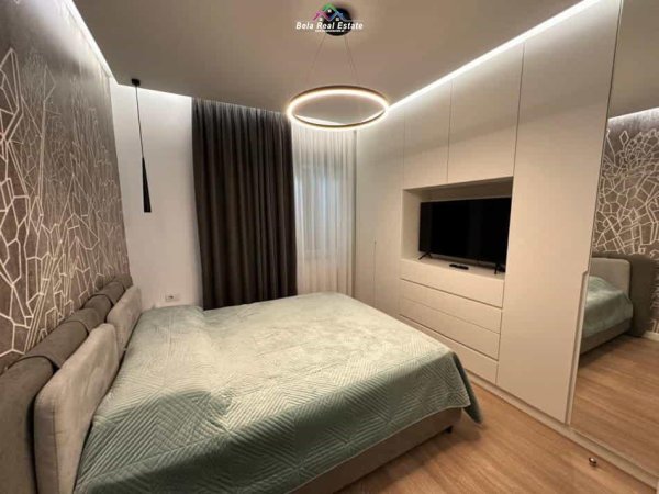 Tirane, jepet me qera apartament 1+1+Ballkon Kati 6, 60 m² 600 € (5 maji)