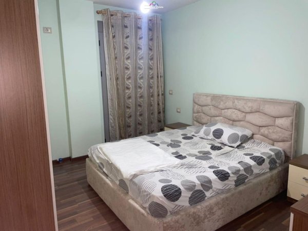 Tirane, jepet me qera apartament 1+1+Ballkon Kati 3, 70 m² 45.000 leke (hamdi sina)