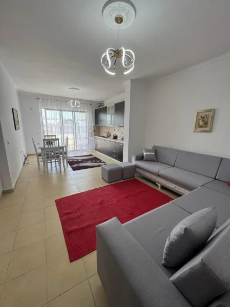 Tirane, shitet apartament 2+1 Kati 4, 96 m² 125.000 € (Rruga e dajtit)
