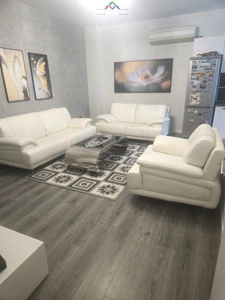 Tirane, jepet me qera apartament 2+1 Kati 5, 95 m² 500 € (misto mame)