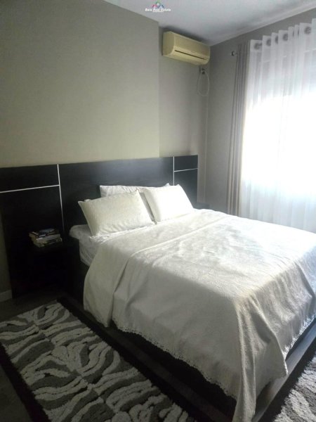 Tirane, jepet me qera apartament 2+1 Kati 5, 95 m² 500 € (misto mame)
