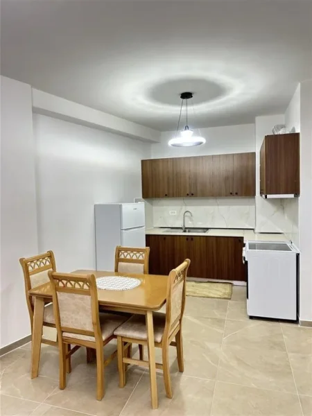 Tirane, jepet me qera apartament 1+1 Kati 9, 62 m² 450 € (Kompleksi Jolla Astir, Flavio Lounge)