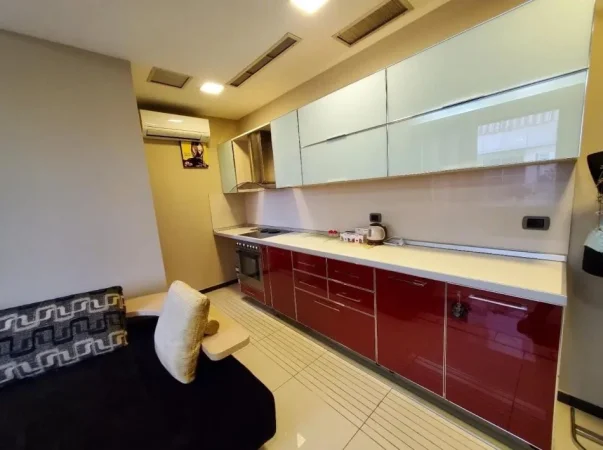 Tirane, jepet me qera apartament 1+1 Kati 6, 60 m² 700 € (Rruga e Bogdanve)