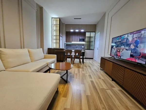 Tirane, jepet me qera apartament 1+1+Ballkon Kati 4, 700 € 