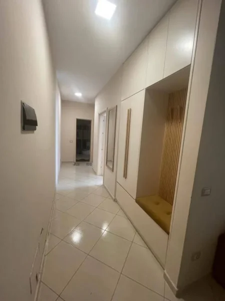 Tirane, shitet apartament 2+1+Ballkon Kati 6, 116 m² 260.000 € 