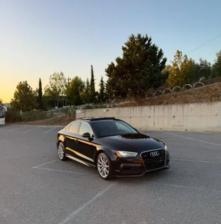 Tirane, shitet makine Audi Benzin, e zeze automatik Klima 185.000 km 9.500 €