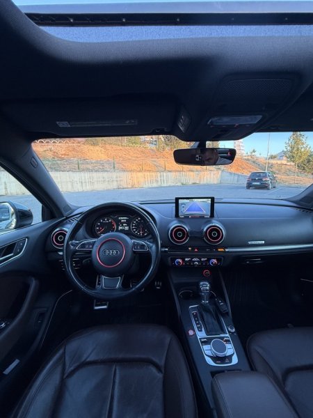 Tirane, shitet makine Audi Benzin, e zeze automatik Klima 185.000 km 9.500 €
