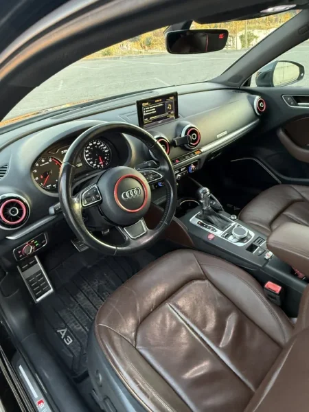 Tirane, shitet makine Audi Benzin, e zeze automatik Klima 185.000 km 9.500 €