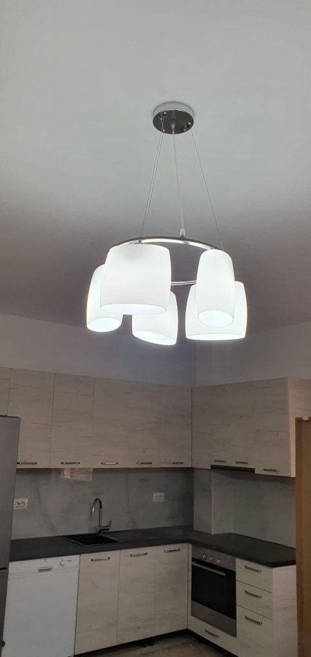 Tirane, jepet me qera apartament 2+1+Ballkon Kati 3, 450 €