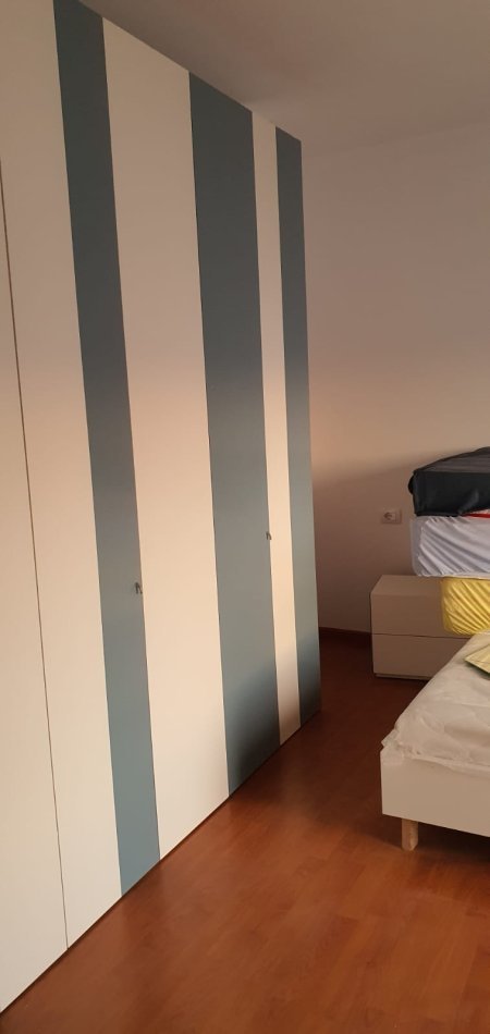 Tirane, jepet me qera apartament 2+1+Ballkon Kati 3, 450 €