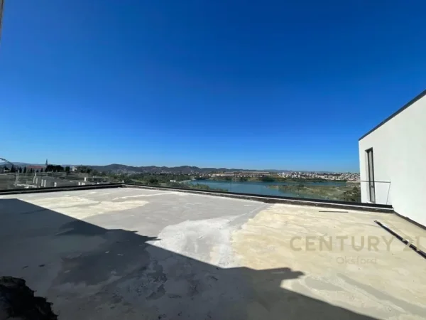 Tirane, shitet apartament+verande | Penthouse 3+1+Aneks+Ballkon Kati 2, 169 m² 410.000 € (Farke)