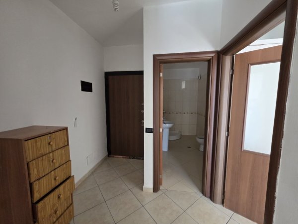 Tirane, shitet apartament 1+1 Kati 7, 69 m² 95.000 € (Astir)