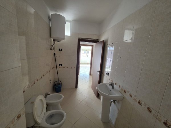 Tirane, shitet apartament 1+1 Kati 7, 69 m² 95.000 € (Astir)