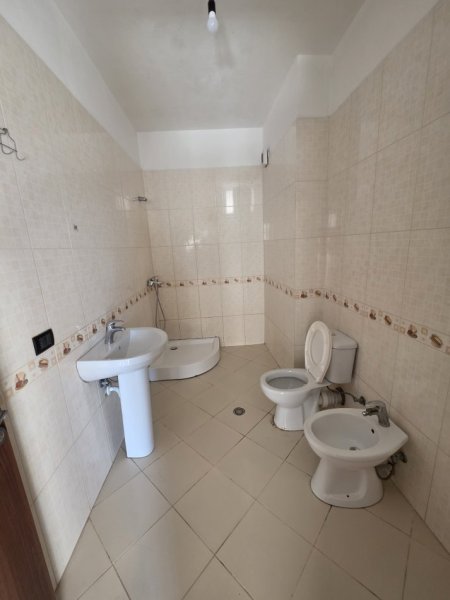 Tirane, shitet apartament 1+1 Kati 7, 69 m² 95.000 € (Astir)