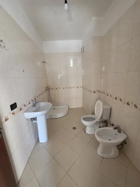 Tirane, shitet apartament 1+1 Kati 7, 69 m² 95.000 € (Astir)