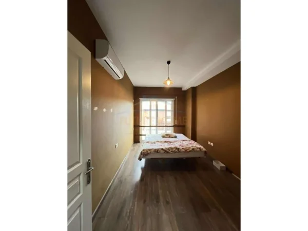 Tirane, shitet apartament 3+1+Ballkon Kati 8, 145 m² 255.000 € (SPITALI AMERIKAN 3)