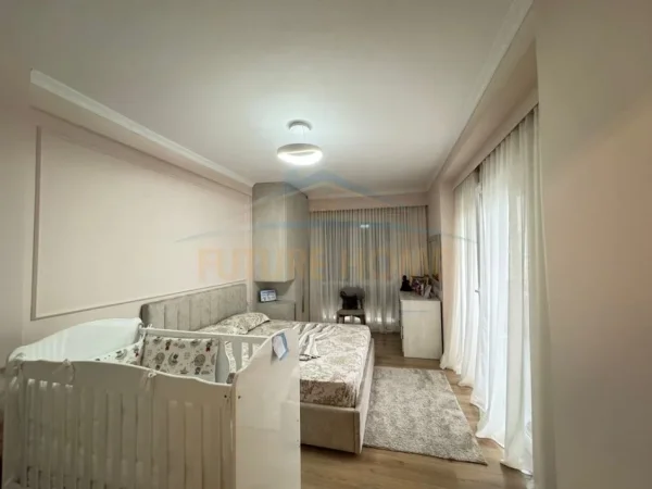 Tirane, shitet apartament 2+1+Aneks+Ballkon Kati 2, 101 m² 175.000 € (teodor keko)