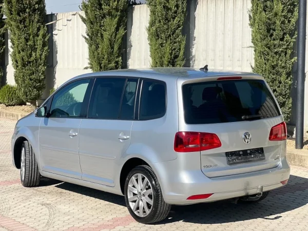 Volkswagen TOURAN 1.6 NAFTE 👉 2011 👈 kambio MANUALE - 5 VENDE