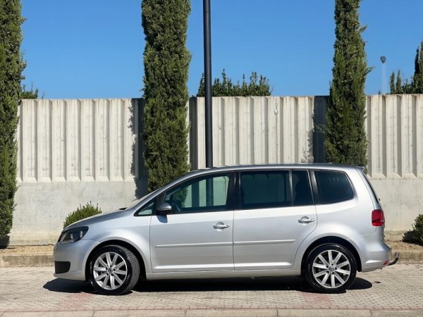 Volkswagen TOURAN 1.6 NAFTE 👉 2011 👈 kambio MANUALE - 5 VENDE