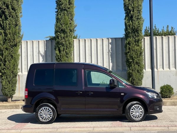 VOLKSWAGEN CADDY 2.0 NAFTE 👉 2012 👈 kambio AUTOMATIKE - 4MOTION 8.800 €