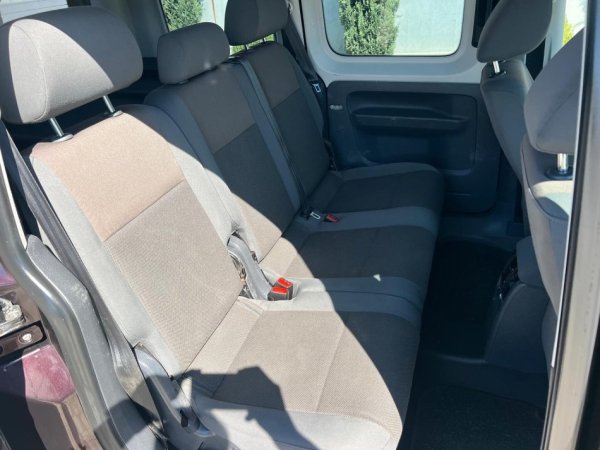 VOLKSWAGEN CADDY 2.0 NAFTE 👉 2012 👈 kambio AUTOMATIKE - 4MOTION 8.800 €