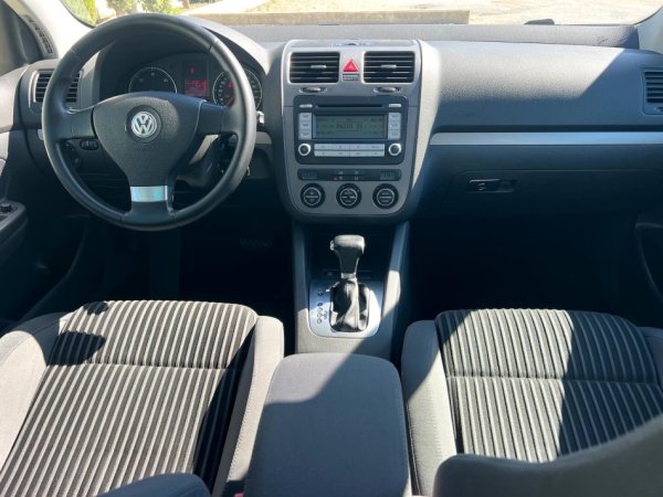 VW GOLF V - 2.0 NAFTE 👉 2007 👈 kambio AUTOMATIKE 5.400 €