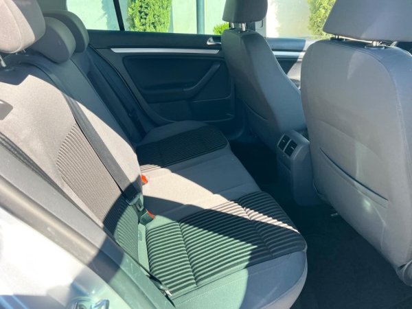 VW GOLF V - 2.0 NAFTE 👉 2007 👈 kambio AUTOMATIKE 5.400 €