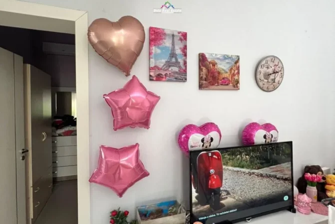 Tirane, jepet me qera shtepi 1+1+Ballkon Kati 1, 70 m² 400 € (Besim Fagu)