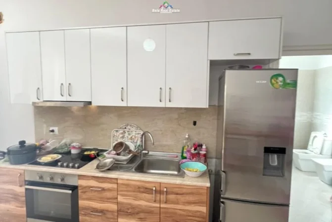 Tirane, jepet me qera shtepi 1+1+Ballkon Kati 1, 70 m² 400 € (Besim Fagu)