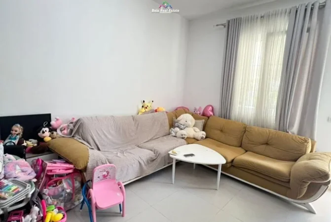 Tirane, jepet me qera shtepi 1+1+Ballkon Kati 1, 70 m² 400 € (Besim Fagu)