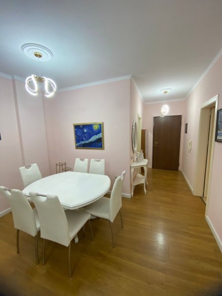 Tirane, jepet me qera apartament 2+1 Kati 3, 100 m² 600 € (Tek Kompleksi Grand)