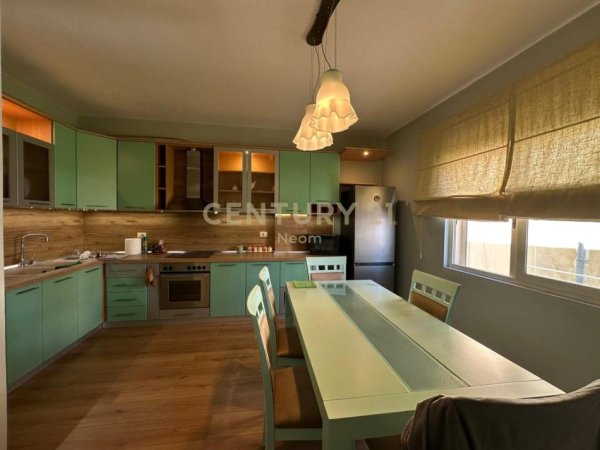 Tirane, jepet me qera apartament 1+1 Kati 3, 90 m² 700 € (Vasil Shanto)