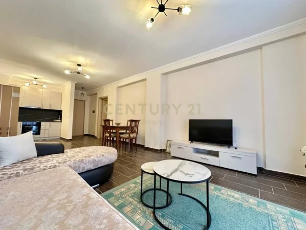 Tirane, jepet me qera apartament 2+1 Kati 5, 118 m² 530 € (Pallatet Cabej)