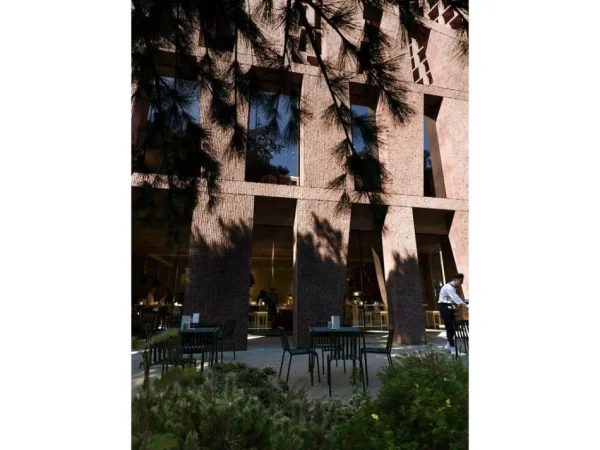 Tirane, shes apartament 2+1 Kati 10, 151 m² 376.000 € (Bulevardi Ri)