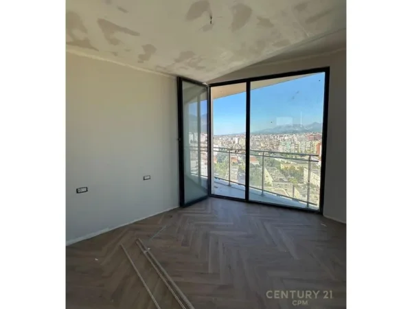 Tirane, jepet me qera ambjent biznesi Kati 12, 104 m² 850 € (Rruga Mine Peza)