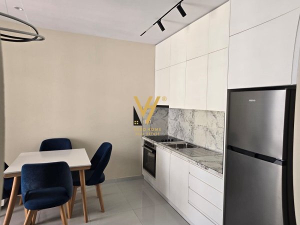 Tirane, jepet me qera apartament 1+1+Ballkon Kati 3, 60 m² 450 € (UNIVERS CITY)