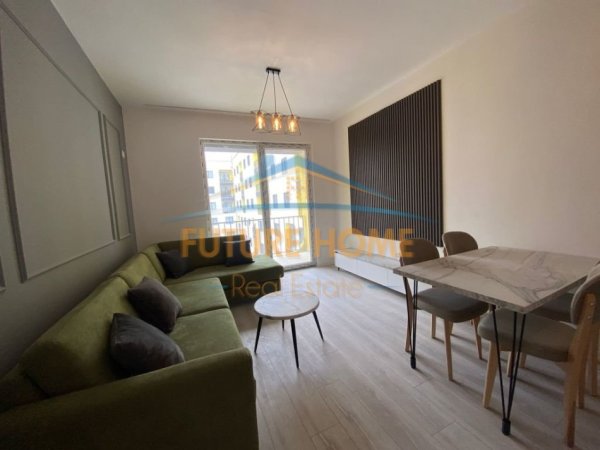 Tirane, shitet apartament 2+1+Ballkon Kati 8, 133 m² 178.000 € 