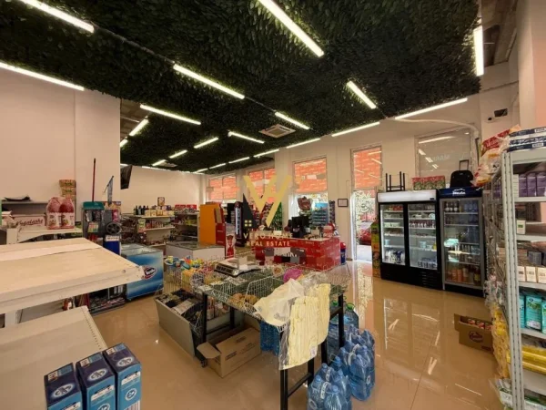 Tirane, jepet me qera supermarket kati 0, 116 m² 1.400 € (STACIONI I TRENIT)