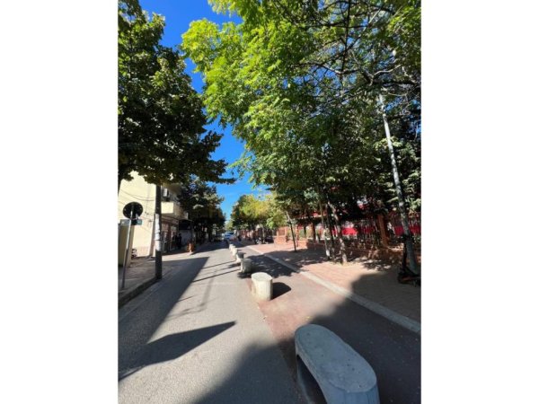 Tirane, shitet apartament 2+1 Kati 5, 94 m² 205.000 €
