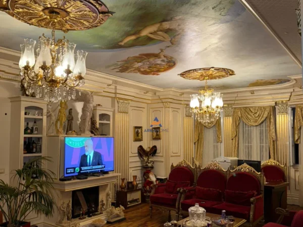 Tirane, shitet Vile 5+1 Kati 4, 676 m² 780.000 € (KODRA E PRIFTIT)